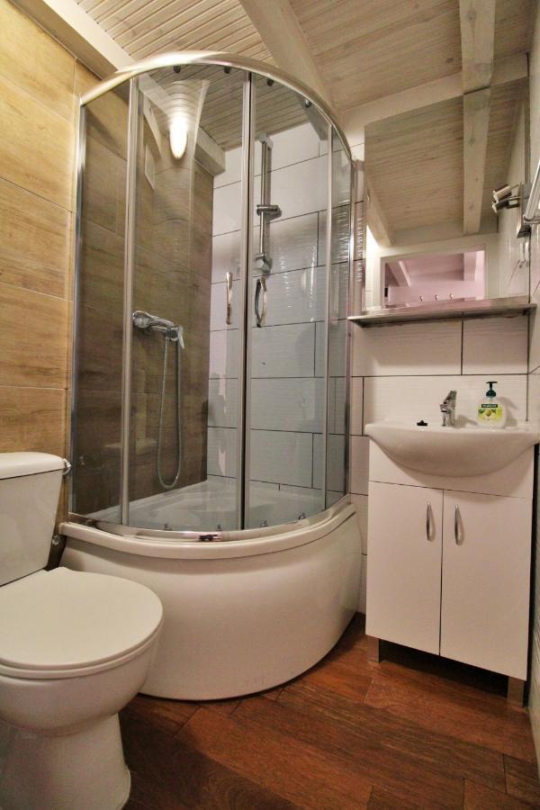 Komuny Paryskiej 62 Centrum * Wroclaw